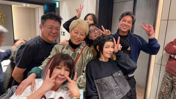 ▲▼開麗公司迎40年，李之勤曬出大合照，張小燕、吳奇隆、徐若瑄等人出席聚會。（圖／翻攝自臉書）