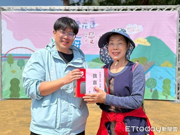 ▲▼「愛花蓮‧山海漫步走」健走活動在太平洋公園曙光廣場熱鬧登場。（圖／花蓮市公所提供，下同）
