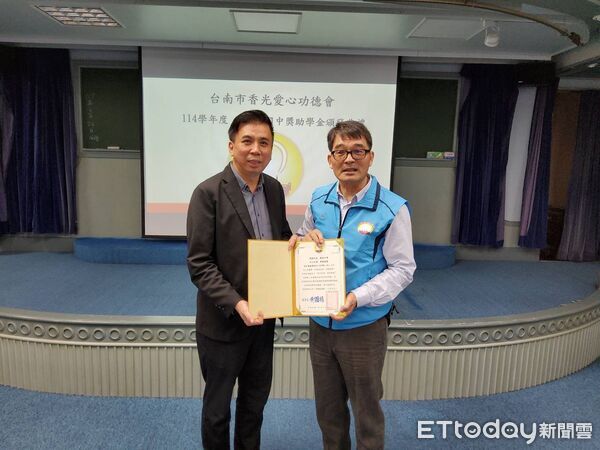 ▲香山聖堂攜手香光愛心功德會舉辦社區關懷活動，吸引不少民眾參與。（記者林東良翻攝，下同）