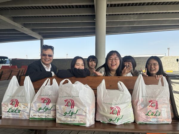 ▲▼駐科威特代表處探視台灣留學生。（圖／外交部提供）