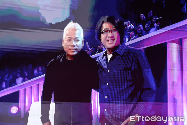 ▲巫啓賢《紅塵來去夢太傻》巡迴演唱會，緬懷小胖。（圖／記者林敬旻攝）