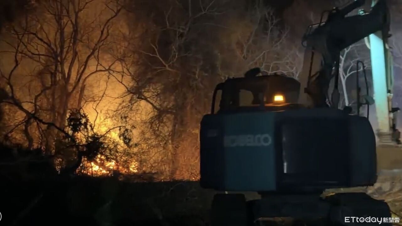 強風助火勢!金門山后火警延燒逾萬平方公尺 灌救5小時撲滅