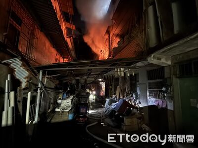 基隆民宅凌晨火警　2樓全面燃燒