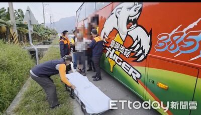 汐止進香團北返出意外！64歲香客「胸痛倒走道」　警車開道搶命