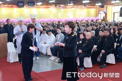 混元禪師告別式數千人送行　中央頒褒揚令...藍綠政要齊聚致哀