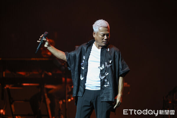 ▲巫啓賢《紅塵來去夢太傻》巡迴演唱會。（圖／記者林敬旻攝）