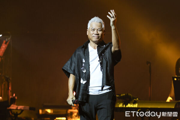 ▲巫啓賢《紅塵來去夢太傻》巡迴演唱會。（圖／記者林敬旻攝）