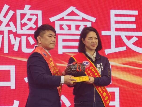 ▲桃園市議員張碩芳接任青工總會長