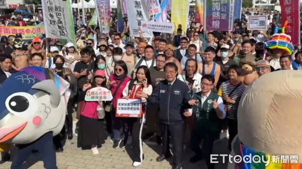 ▲▼ 台南市在3月14日白色情人節舉辦「第9屆台南彩虹遊行」。（圖／記者林東良翻攝）