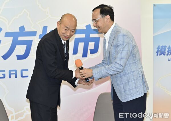 ▲▼ 朱立倫與韓國瑜出席「模擬Mega City 模擬方城市」營隊。（圖／記者李毓康攝）