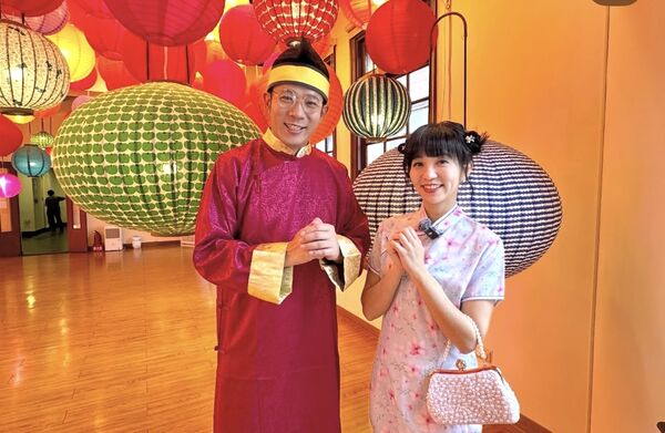 ▲▼咪妃訪問香蕉哥哥、草莓姐姐。（圖／咪妃KIDS提供）