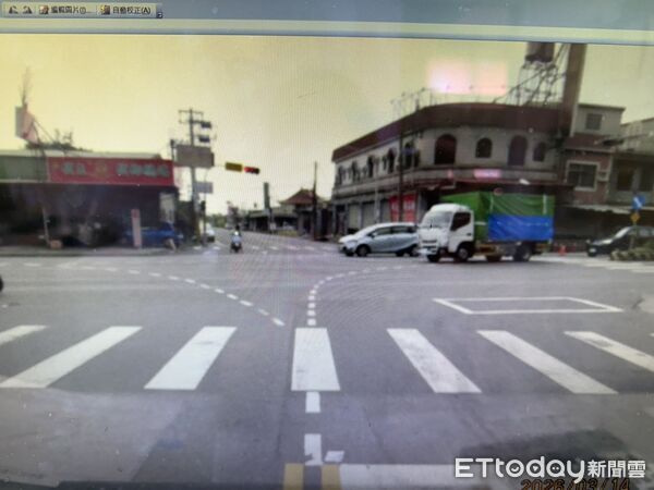 ▲新埤鄉台一線與中正路交通事故。（圖／記者陳崑福翻攝）