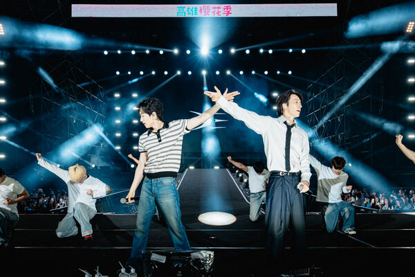 ▲▼SJ D＆E壓軸唱高雄！先問「有應援嗎」　銀赫：沒有？那最後一首了。（圖／讀者提供）