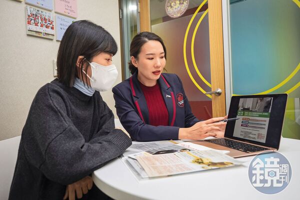 Cathy（圖左）在大病後重新思考保險的意義。