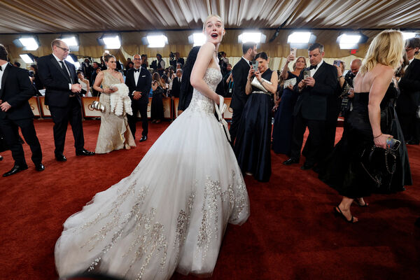 ▲第98屆奧斯卡紅毯－艾瑪史東、妮可基嫚、堤亞娜泰勒、「甜茶」提摩西夏勒梅、艾兒芬妮。（圖／路透）