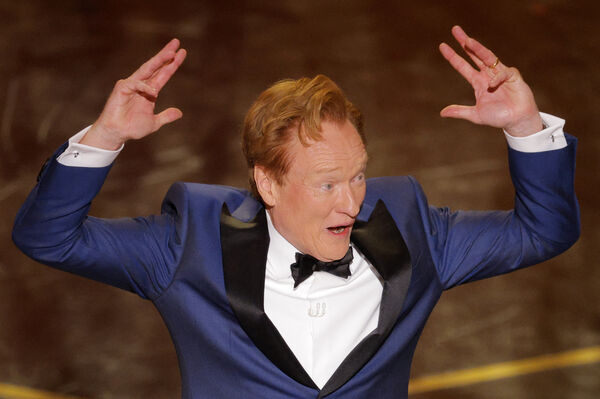 ▲康納歐布萊恩（Conan O&rsquo;Brien）第二年接下奧斯卡主持棒。（圖／路透）