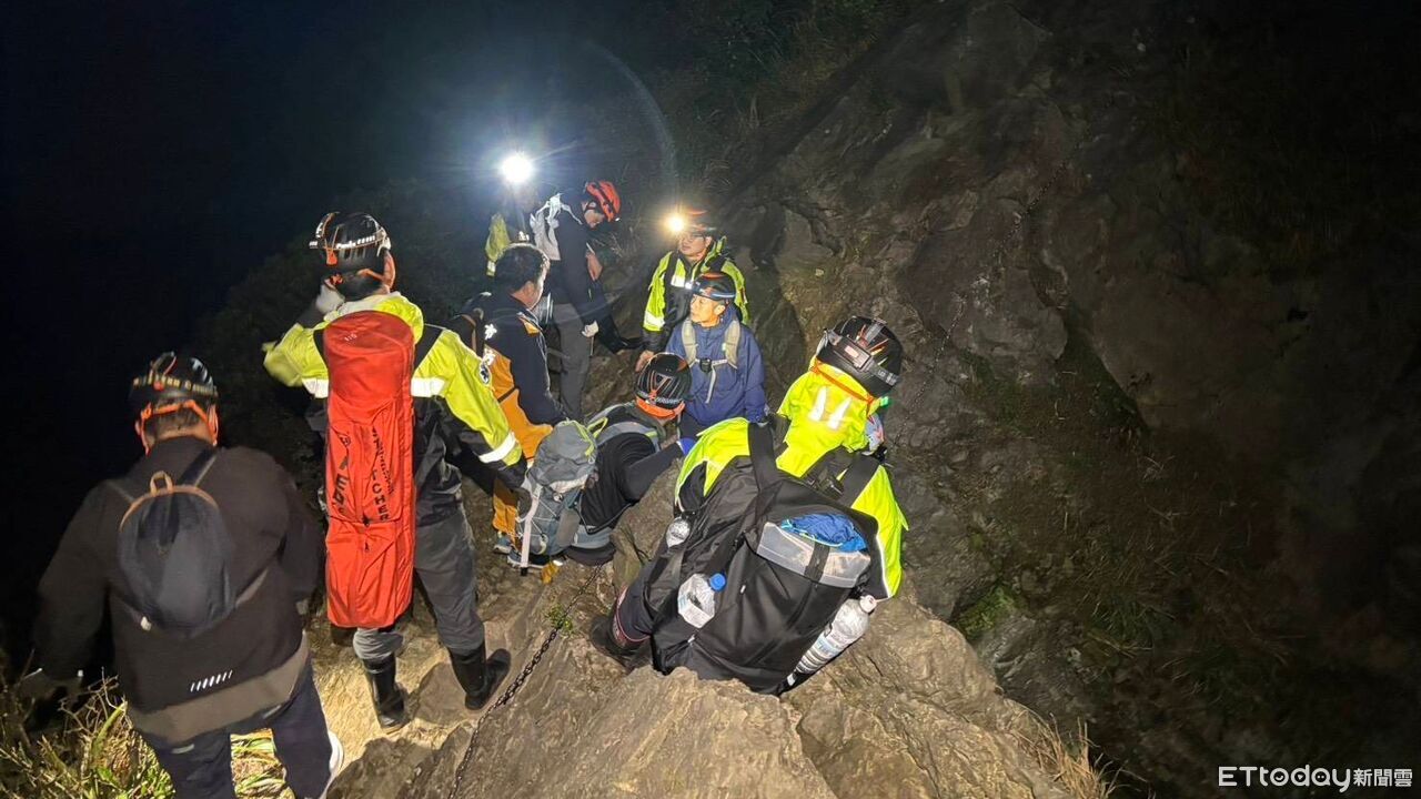 劍龍稜驚傳山難!波蘭男骨折受困稜線 瑞芳警消入山救援脫困