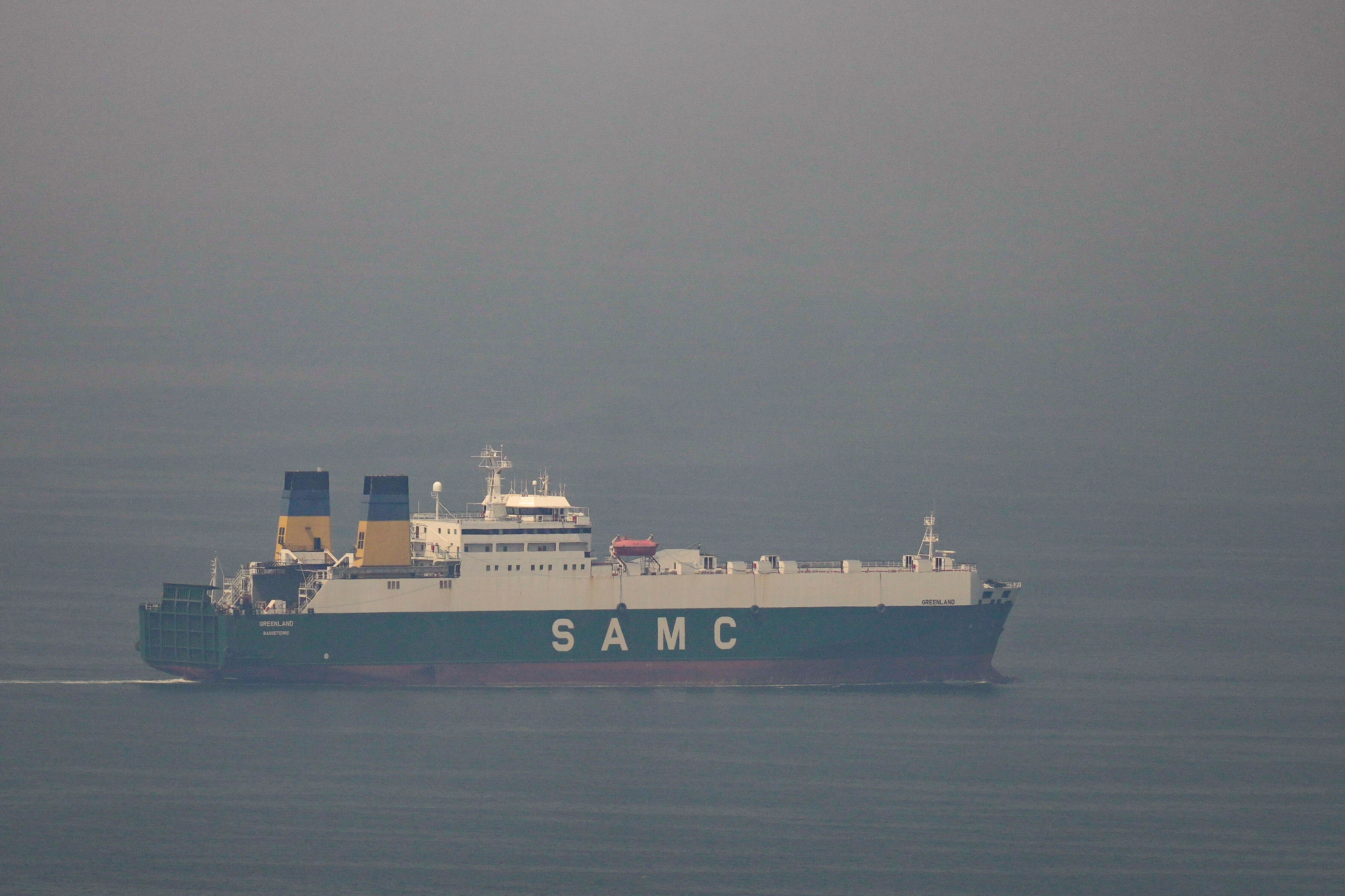 ▲▼貨輪航行於阿拉伯灣（Arabian Gulf），正往荷莫茲海峽（Strait of Hormuz）前進。（圖／達志影像／美聯社）