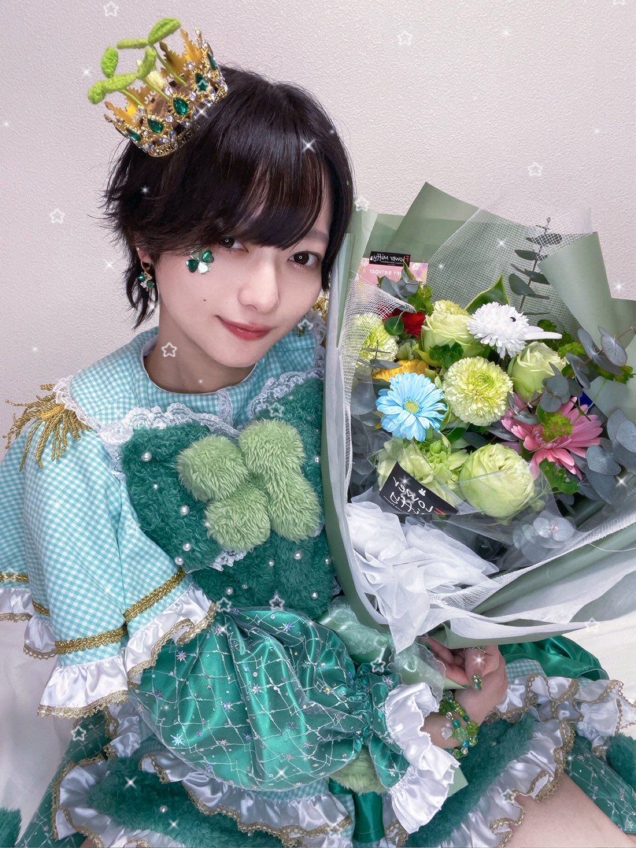 ▲▼日女團偶像爆私聯！她偷交往粉絲遭開除　。（圖／翻攝自X）