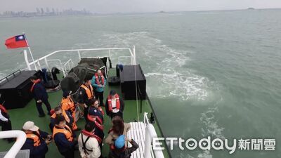 金門每年海廢量約500噸　管碧玲赴檳榔嶼勘查蚵架現況