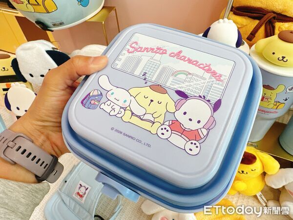 ▲▼7-ELEVEN 將推出超萌三麗鷗「狗狗軍團」周邊，集結了人氣布丁狗、大耳狗喜拿、帕恰狗，共26款商品。（圖／記者林育綾攝）