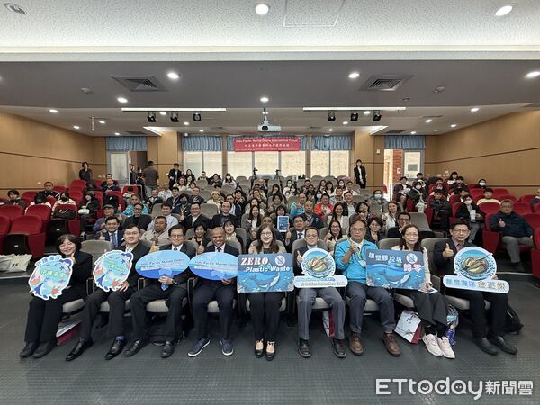 ▲▼「印太海洋廢棄物治理國際論壇」於國立金門大學舉辦開幕式，透過跨國對話探討海廢治理策略為印太地區海洋環境問題尋找解決方向。。(圖／記者鄭逢時攝)