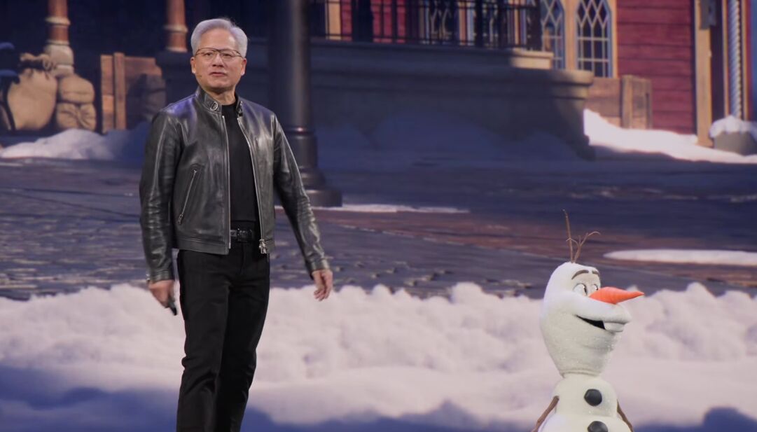 ▲▼黃仁勳牽「雪寶」同台互動。（圖／翻攝輝達YouTube）