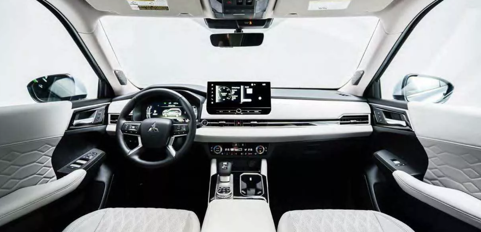 ▲北美釋出新年式三菱Outlander。（圖／翻攝自三菱）