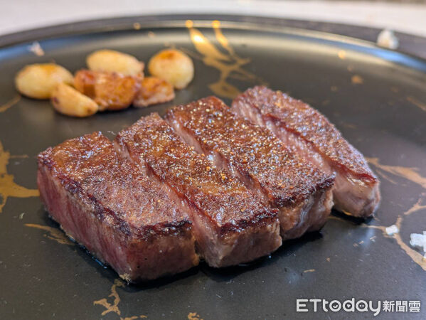 ▲樂葵法式鐵板燒春季菜色。（圖／記者黃士原攝）