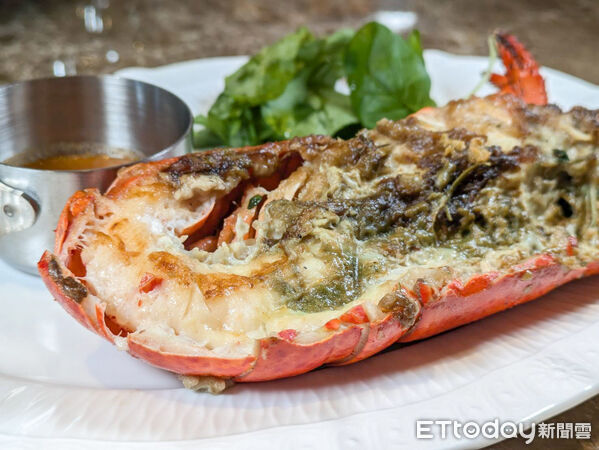 ▲樂葵法式鐵板燒春季菜色。（圖／記者黃士原攝）