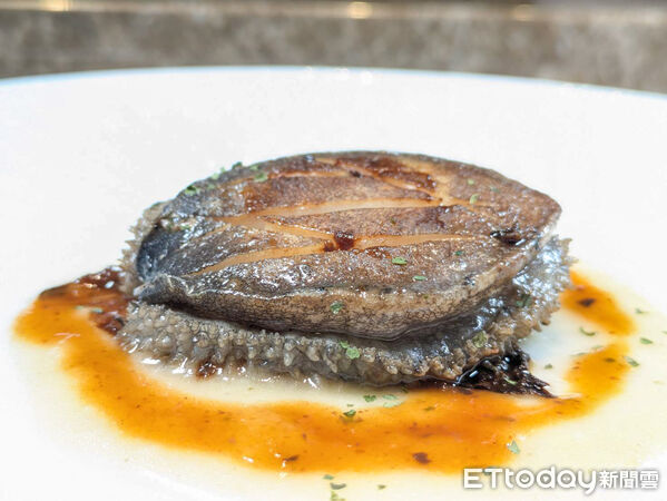 ▲樂葵法式鐵板燒春季菜色。（圖／記者黃士原攝）