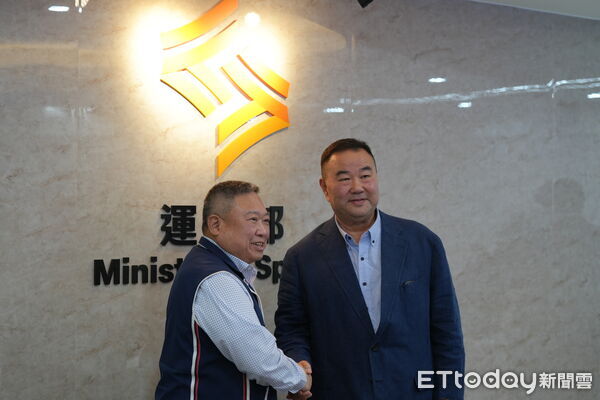 ▲▼國訓中心新任董事長林鴻道和執行長趙士強。（圖／記者蔡厚瑄攝）