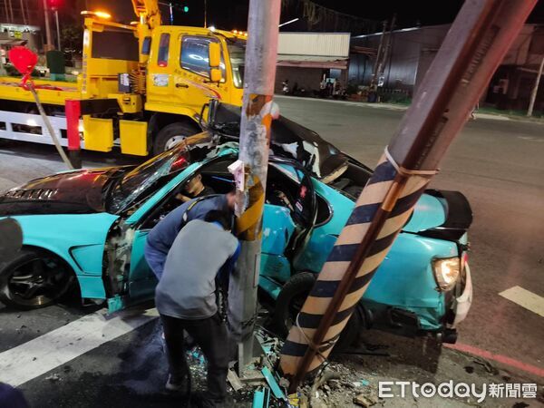 ▲▼高雄車禍。（圖／民眾提供）