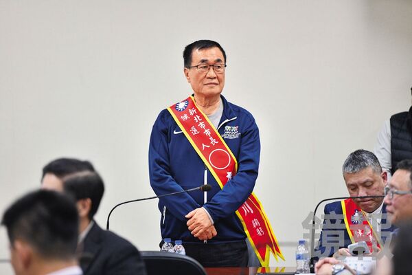 藍營對李四川（圖）出線有信心，但對納黃國昌入競選團隊、選後聯合小內閣有不小疑慮。（鏡報李智為）