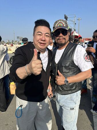 獨家／Show girl控藝人「帶助理霸佔休息區還留滿地垃圾」　網揪人影疑指董至成