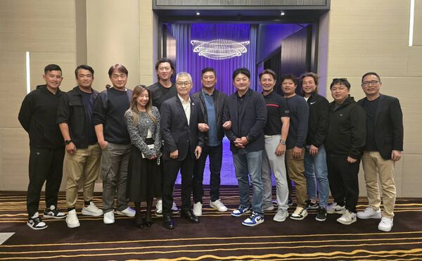 ▲辜仲諒宴請中華隊教練團。（圖／中華棒協提供）