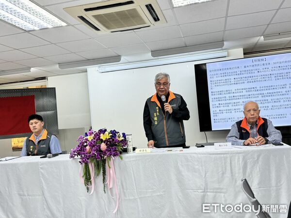 ▲台南市建築師公會澄清，30坪室內裝修審查費約2.2萬元，並非外界傳言高達百萬。（記者林東良翻攝，下同）圖說2