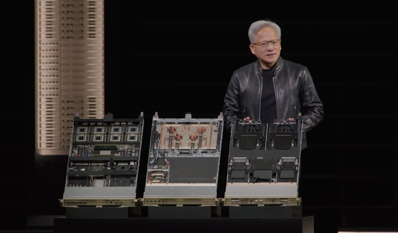 進入代理AI時代! 黃仁勳:結構化數據結合生成式AI是關鍵
