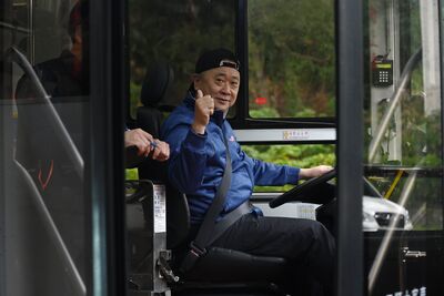 60歲邰智源轉職開公車！考照圓夢後回歸　上路緊張喊：蠻有壓力