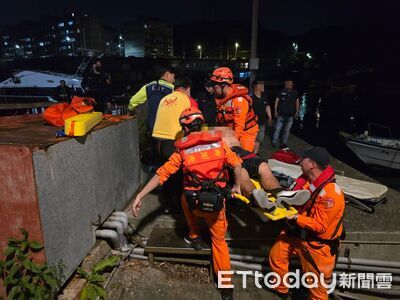 驚險！父酒後失足墜基隆港　勇兒秒跳海搶救脫險
