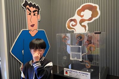 勇者挑戰！日樂園《蠟筆小新》廣志臭襪開放體驗　撐10秒送禮物