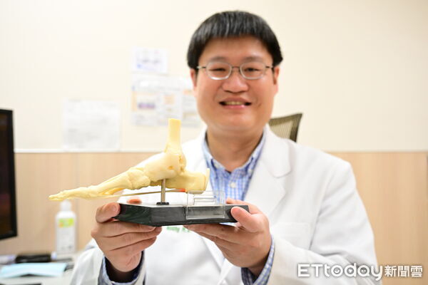 ▲亞大附醫,黃仁廷,骨折創傷科。（圖／亞大附醫提供）