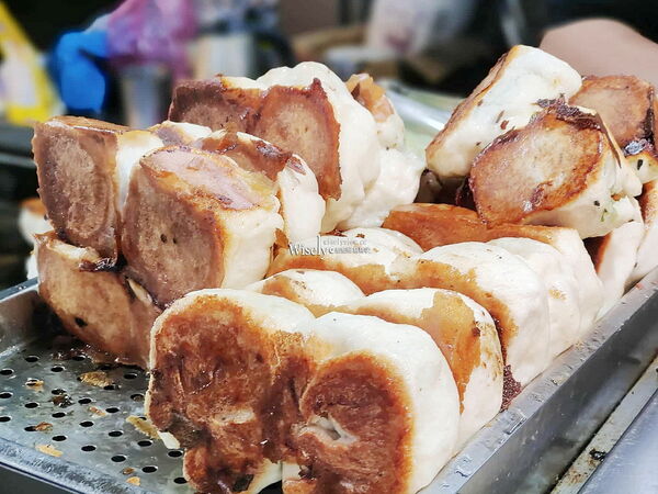 ▲▼景美夜市.無名水煎包。（圖／WISELY`s 拍拍照寫寫字授權提供）