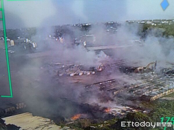 [新聞] 快訊／屏東「2公頃太陽能板」竄大火！ - 八卦 - PTT.BEST 批踢踢爆文