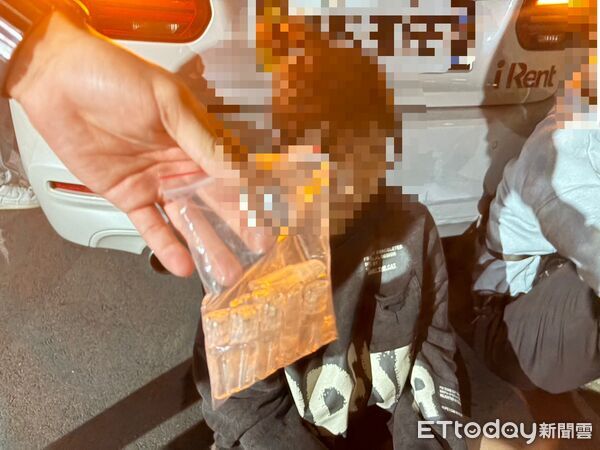 ▲▼新莊警方逮捕毒鴛鴦，起獲毒品喪屍毒及毒咖啡包及安非他命             。（圖／記者陳以昇翻攝）