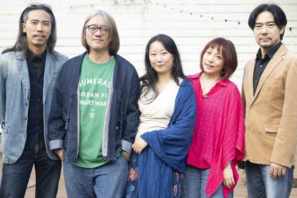 ▲▼阮丹青領軍的自然流動樂團。（圖／羅藝 x 阮丹青工作室提供）