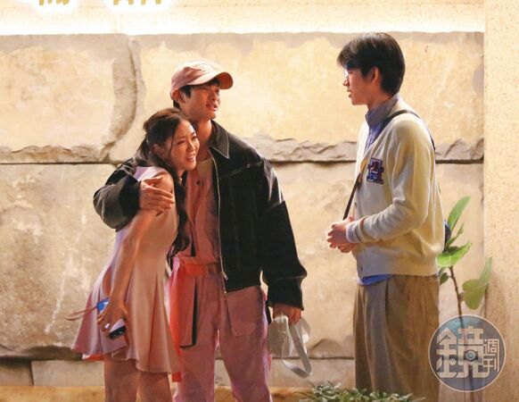 楊千霈愛苗再起／曖昧建材業陳傑憲見光死　1年後楊千霈生日趴「他盛裝手提蛋糕」重燃愛火