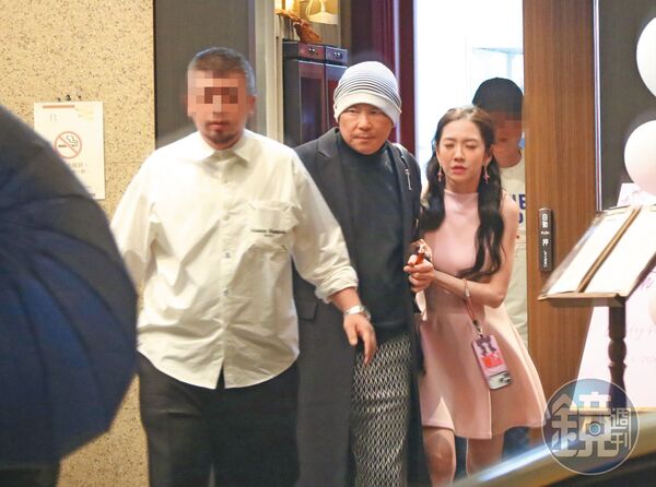 楊千霈愛苗再起／曖昧建材業陳傑憲見光死　1年後楊千霈生日趴「他盛裝手提蛋糕」重燃愛火