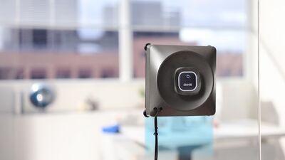 DIKE X2擦窗機器人「6千元有找」　浴室磁磚也能擦