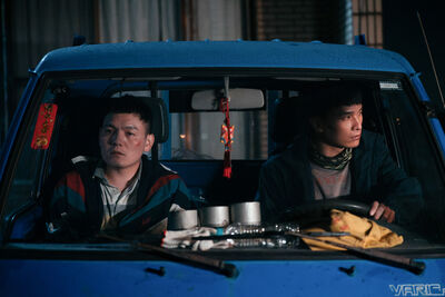 黃奇斌出手痛扁「假球背骨仔」玖壹壹春風！拍戲遇難關意外爆粗口